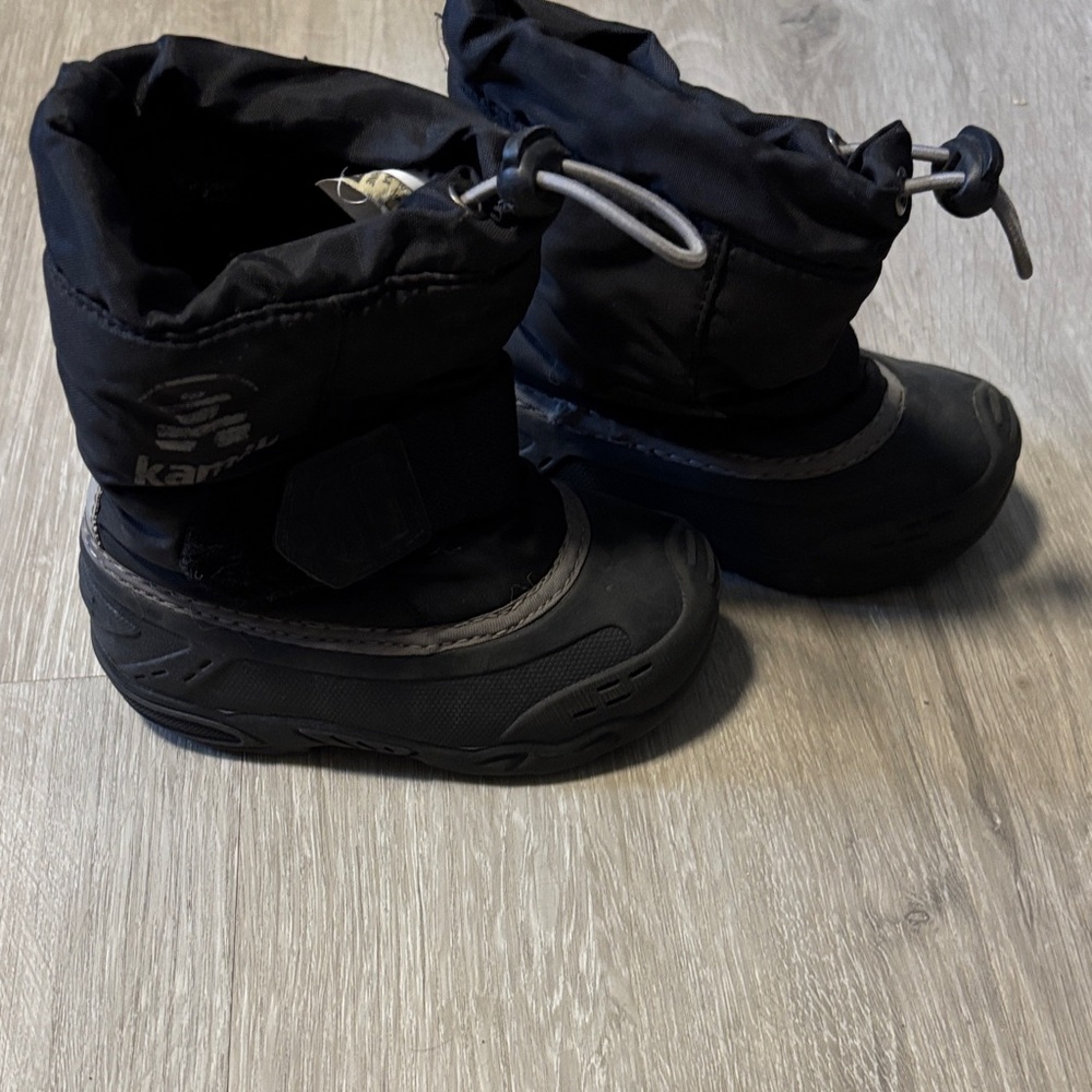 Kamik Black Snow‎ Boots with Drawstring